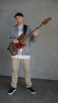 <h5>David with Fender Bass</h5>